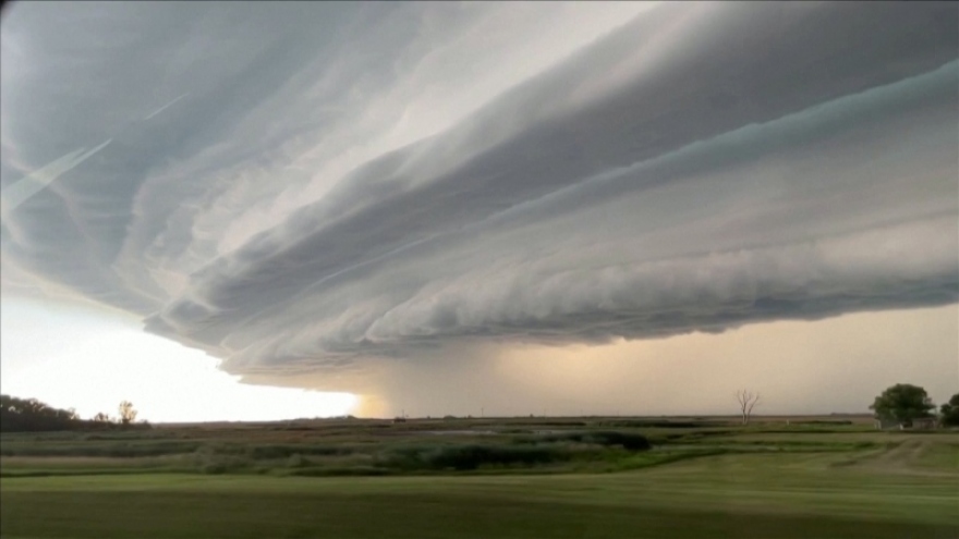 Bão mây khổng lồ xuất hiện trên bầu trời Bắc Dakota (Mỹ)